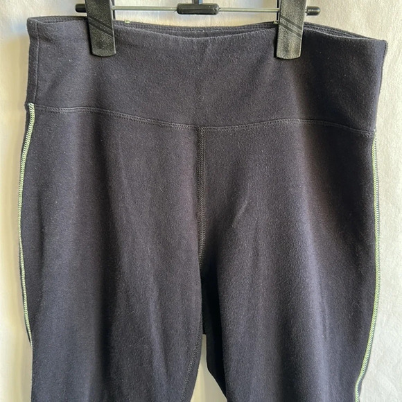 Fila Sport black and green capris exercise leggings, size S - Picture 2 of 8